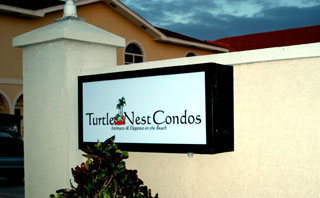 Approaching our condos from the main road on Grand Cayman (TNI Photo)